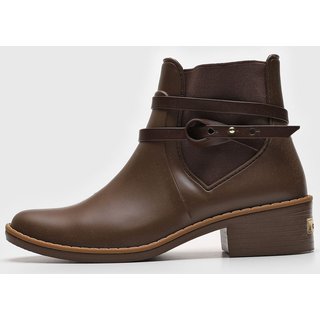 Bota Chelsea Colcci Tiras Marrom