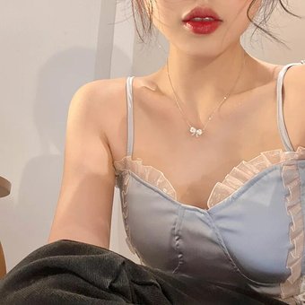 Ready Stock Kpop Elegant Fashion Simple Pendant Necklace Women Cute Charm Clavicle Chain Collar Chokers Vintage Sweet Bowknot Gift