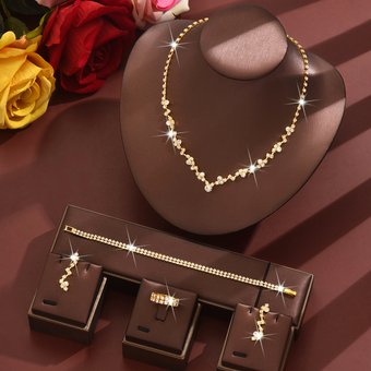 Women’s Jewelry Set Fashion Exquisite Hot Selling Claw Chain Necklace Earrings Bracelet Ring Set Four Piece Full Diamond Clavicle Chain Evening Dress