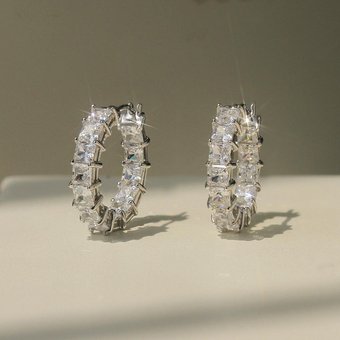 Cao Shi Fashion Micro Inlaid Square Super Sparkling Zircon Light Luxury Style Round Women's Versatile Earrings