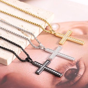 The new European and American 26MM diamond cross necklace simple stainless steel pendant for men and women