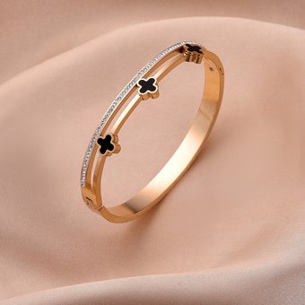 Master design luxury four-leaf clover high sense titanium steel diamond bracelet women light luxury all fashion bracelet