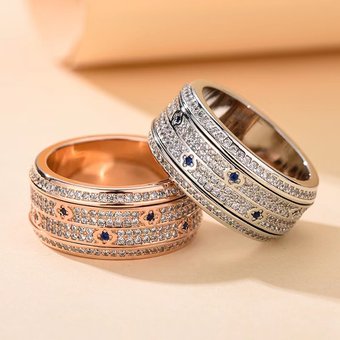 Designer's Classic Time Running Couple Clover Rotating Ring with Diamonds for Men and Women, Full Sky Star Rotating Ring, Same Style for Men and Women