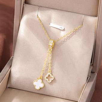 simple and luxurious lucky grass pendant, titanium steel necklace, women's non fading accessories