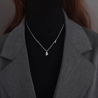 Ready Stock Sterg Sier 26 Necklace Sparkg Zircon Letter Pendant Simple Collar Chain Neckchain Women's Boutique Jewelry