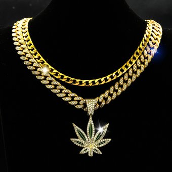 Hot Selling Fashion Hip Hop Long Stacking Maple Leaf Necklace Men And Women Street Personality Full Diamond Cuban Chain