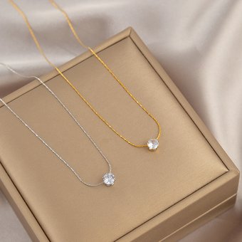 Minimalist Temperament, Six Claw Necklace, Women's Titanium Steel Not Fading, Niche, Light Luxury, Single Diamond