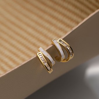 French Classic Commuter Broken Shell Enamel Glaze Double Layer For Women Silver Needle Earrings Mosquito Coil Ear Clips