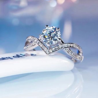 Longlong Gold Jewelry 2024 New S Silver Classic One Carat White Women's Diamond Wedding Ring
