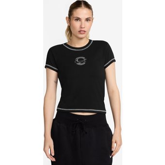 Camiseta Nike Sportswear Chil Knit Feminina