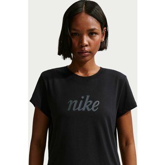 Camiseta Nike Sportswear Club Heritage Feminina