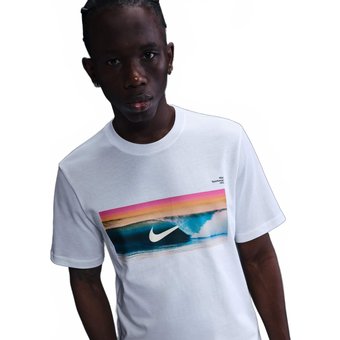 Camiseta Nike Sportswear Photo Masculina