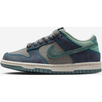 Tênis Nike Dunk Low LV8 Infantil