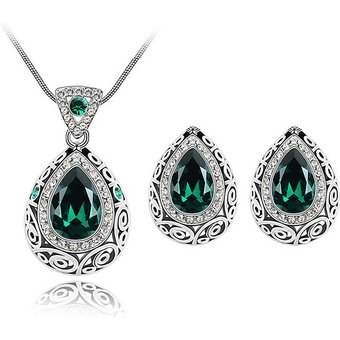 Schmuckset / Halskette und Ohrringe