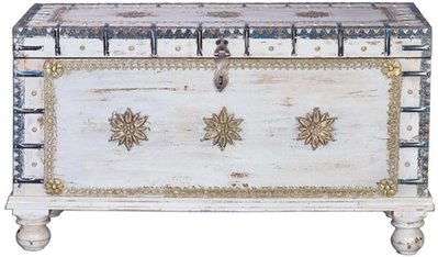 View Irdning storage trunk - distressed white - mango wood