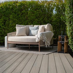 View Havana garden daybed - natural linen