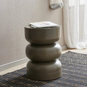 View Alma side table - round - metal