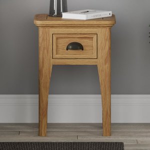 View Cambridge solid oak 1 drawer bedside table View Cambridge solid oak 1 drawer bedside table