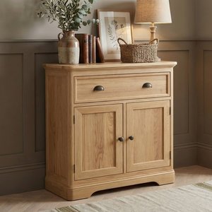 View Cambridge solid oak hallway sideboard View Cambridge solid oak hallway sideboard