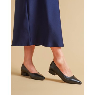Jones Bootmaker Wide Fit Leather Block Heel Court Shoes Black Jones Bootmaker Wide Fit Leather Block Heel Court Shoes Black