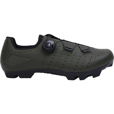 Ein Paar Neatt Basalte Elite MTB-Schuhe Khaki