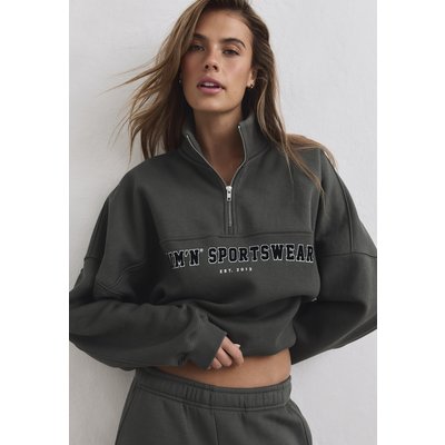 aimn Varsity Sweat Half Zip