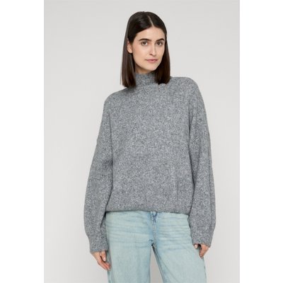 Estelou Soft Touch Turtleneck