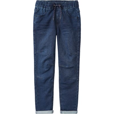 Jungen Pull-on-Jeans mit Used-Waschung