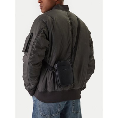 Umhängetasche Calvin Klein Raised Slim Reporter LV04D3278G Schwarz