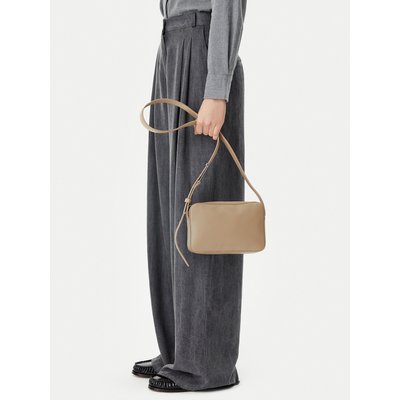 Handtasche Calvin Klein Embossed Logo Camera Bag K60K612555 Dunkelbeige