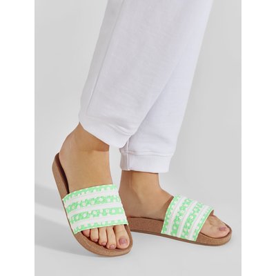 Pantoletten adidas adilette w GX9484 Grün