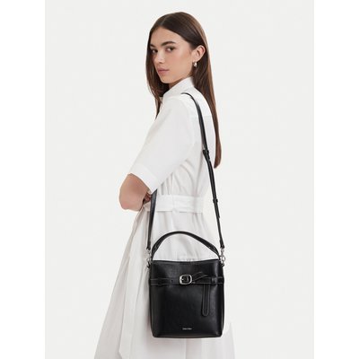 Handtasche Calvin Klein Buckle Mini Bucket Crossbody LV04F3550G Schwarz
