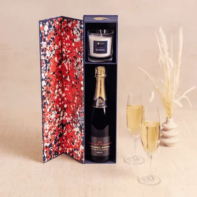The English Sparkling Wine and Candle Gift