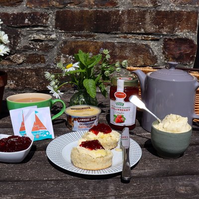 Low Sugar Cream Tea for Two Hamper - Afternoon Tea Delivery - Standard Box