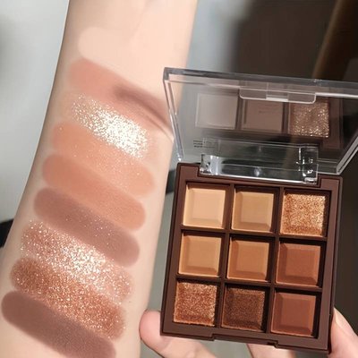 Rosie Jones - Nine Chocolate Colors Eyeshadow Palette