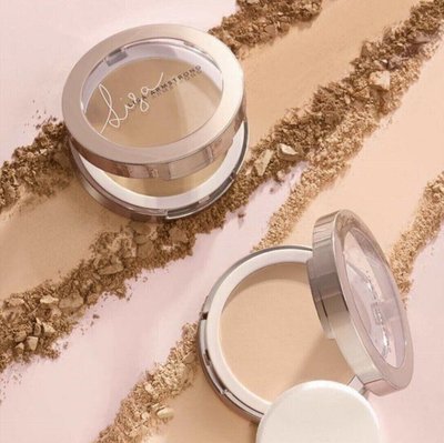 Avon Lisa Armstrong Fix Up Look Sharp Setting Powder in Dark