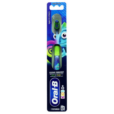 Oral-B Kids 0+ Extra Soft Manual Toothbrush With Colour-Changing Bristles