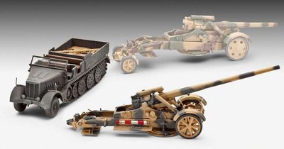 Revell 1/72 Scale Sd.Kfz.9 "Famo" 21cm Mortar 18 or 17cm Cannon 18 Model Kit