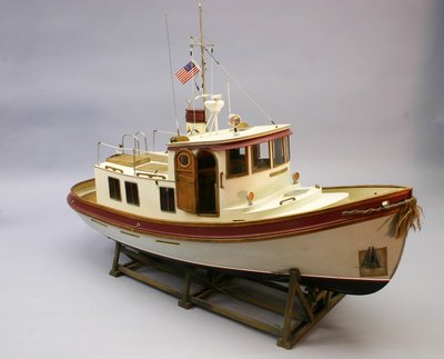 Dumas 1/16 Lord Nelson Victory Tug Wooden Model Kit