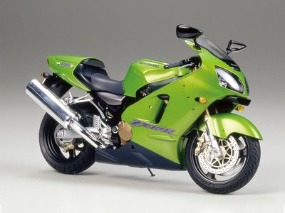 Tamiya 1/12 Scale Kawasaki Ninja ZX-12R Motorcycle Model Kit