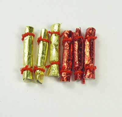 Luxury Crackers x 6 for 12th Scale Dolls House