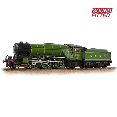 LNER V2 4791 LNER Lined Green (Original) Sound Fitted OO Gauge