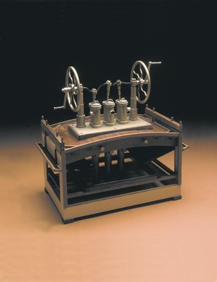 Mantua Models 1/17 Scale Working Bilge Pump Model Kit