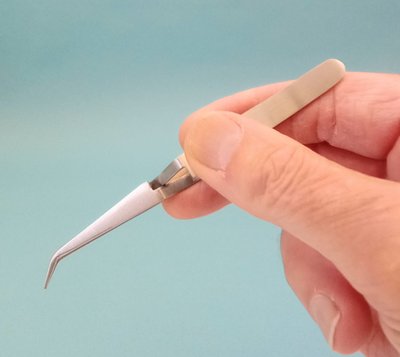 Expo 4 inch Crosslock Tweezer curved