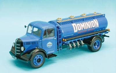 Emhar 1/24 Scale Bedford OLB LWB O Series 5-ton Tanker Model Kit
