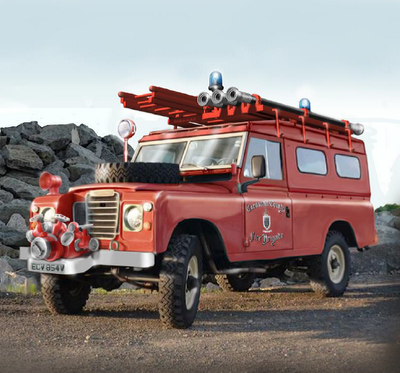 Italeri 1/24 Scale Land Rover Fire Truck Model Kit