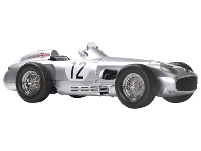 IXO 1/8 Scale Mercedes-Benz W196 R Stirling Moss #12 Model Kit