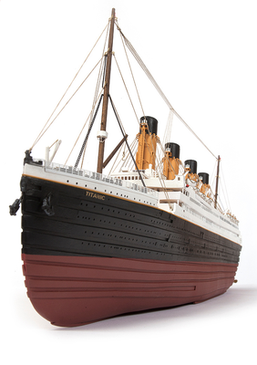 1/300 Scale RMS Titanic Model Kit