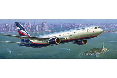 Zvezda 1/144 Scale Boeing 767-300 Model Kit