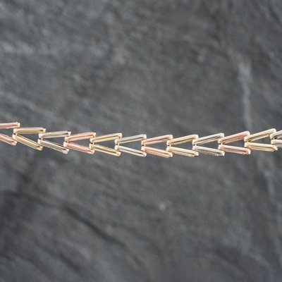 Second Hand 9ct Three Colour Gold Fancy 'V' Pattern Link 16 Inch Collarette Chain 41041438